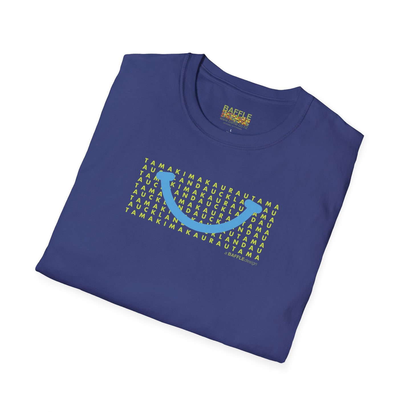 NEW - TAMAKI MAKAURAU / AUCKLAND SMILE LIGHT BLUE - Gildan 64000 Graphic Tee