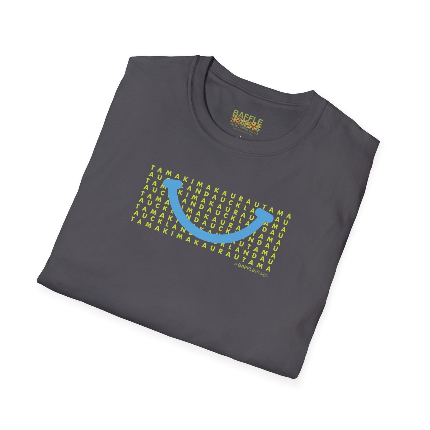 NEW - TAMAKI MAKAURAU / AUCKLAND SMILE LIGHT BLUE - Gildan 64000 Graphic Tee