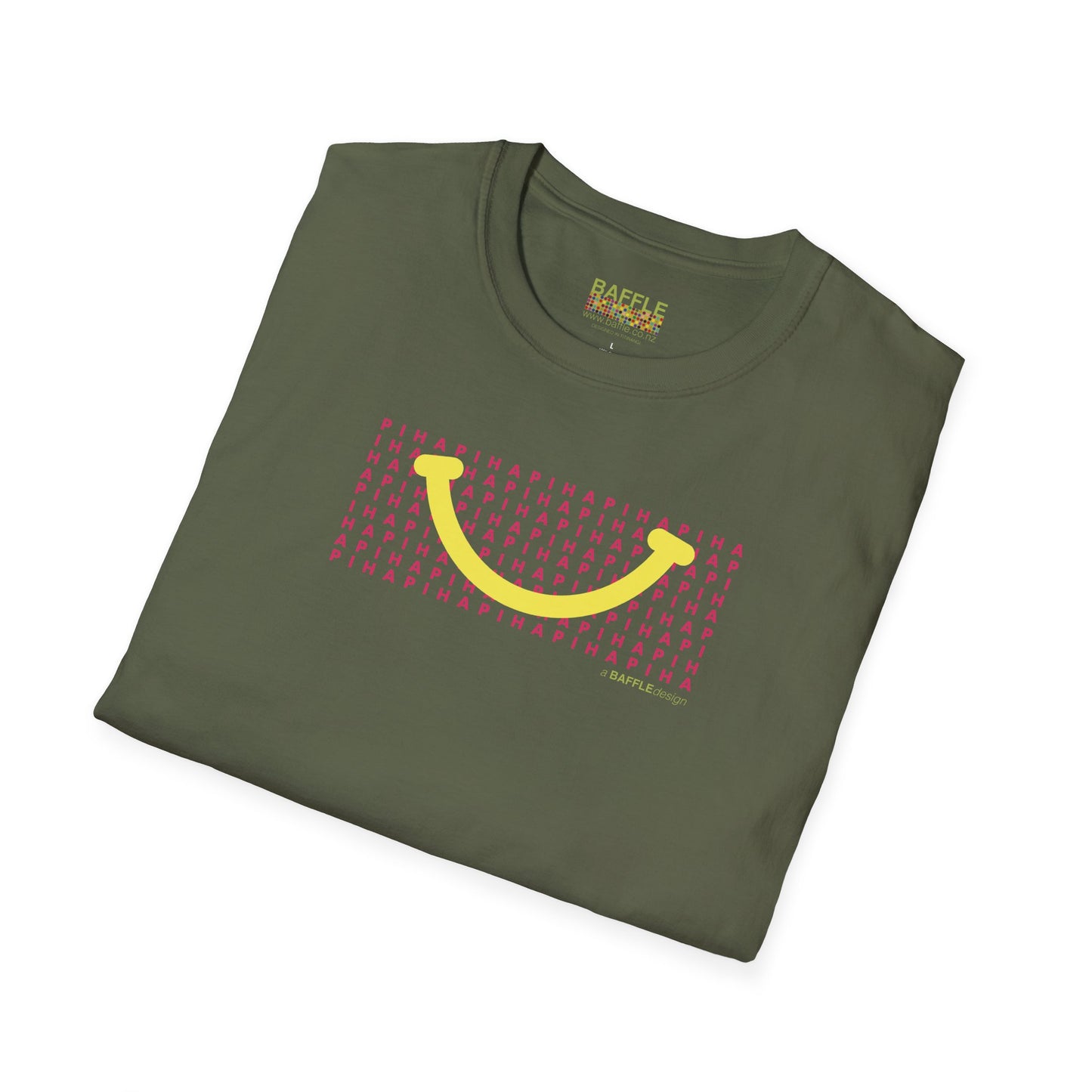 NEW - PIHA SMILE YELLOW - Gildan 64000 Graphic Tee