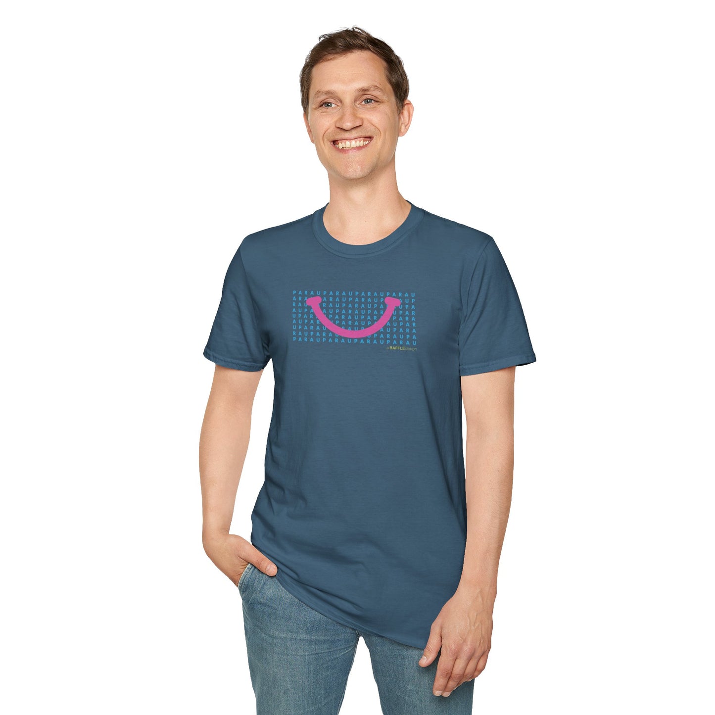 NEW - PARAU SMILE PINK - Gildan 64000 Graphic Tee