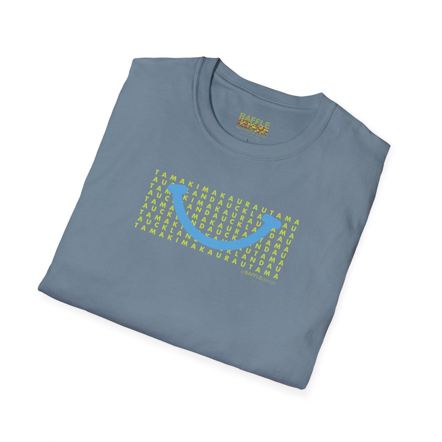 NEW - TAMAKI MAKAURAU / AUCKLAND SMILE LIGHT BLUE - Gildan 64000 Graphic Tee