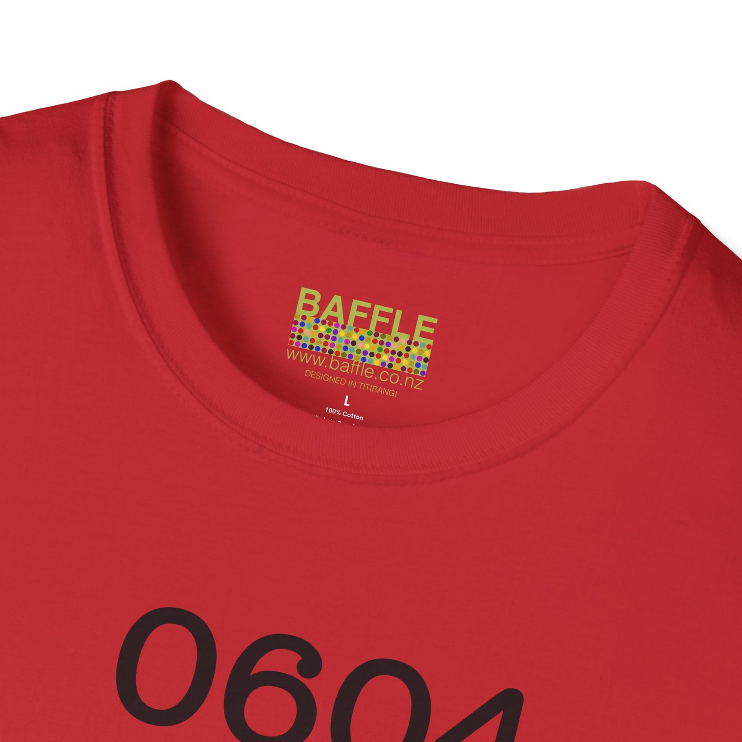 NEW - 0604 SMILEY FACE - Titirangi - Graphic Tee - Basic Tee