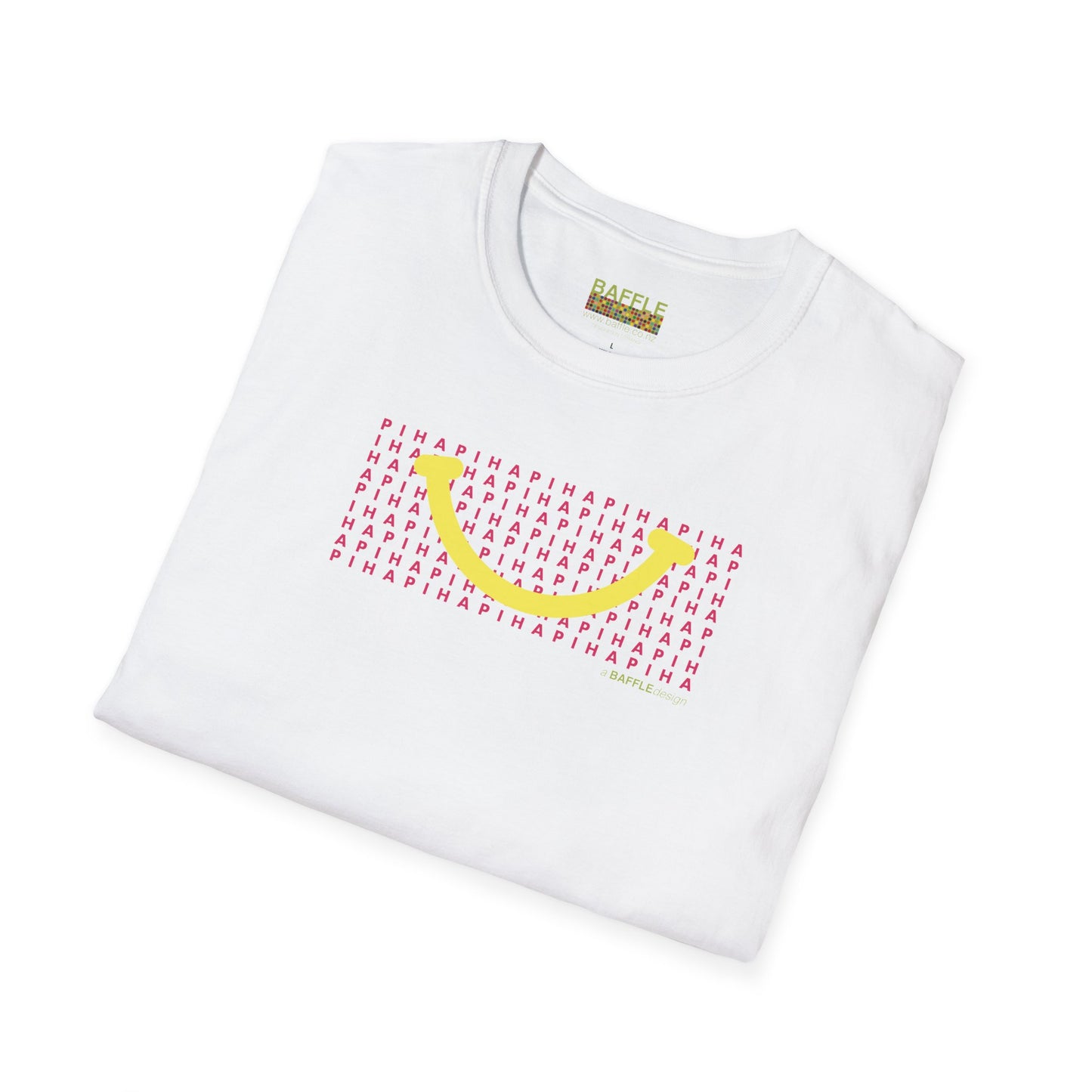 NEW - PIHA SMILE YELLOW - Gildan 64000 Graphic Tee