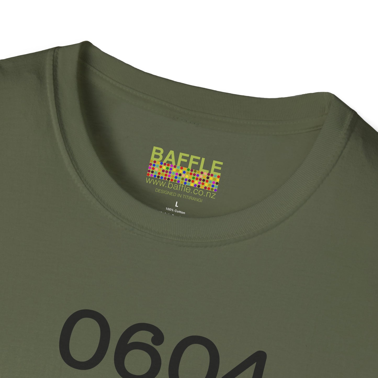 NEW - 0604 SMILEY FACE - Titirangi - Graphic Tee - Basic Tee