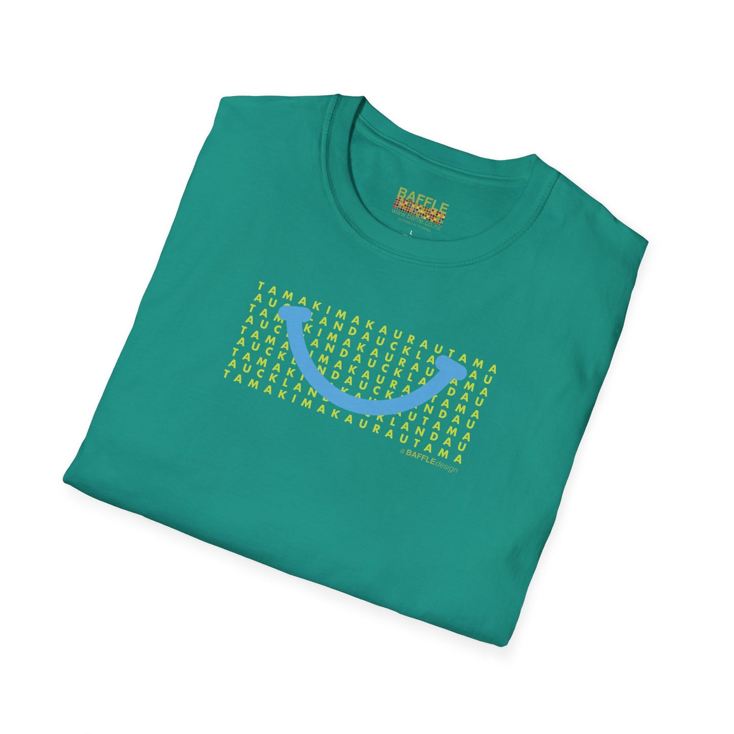 NEW - TAMAKI MAKAURAU / AUCKLAND SMILE LIGHT BLUE - Gildan 64000 Graphic Tee