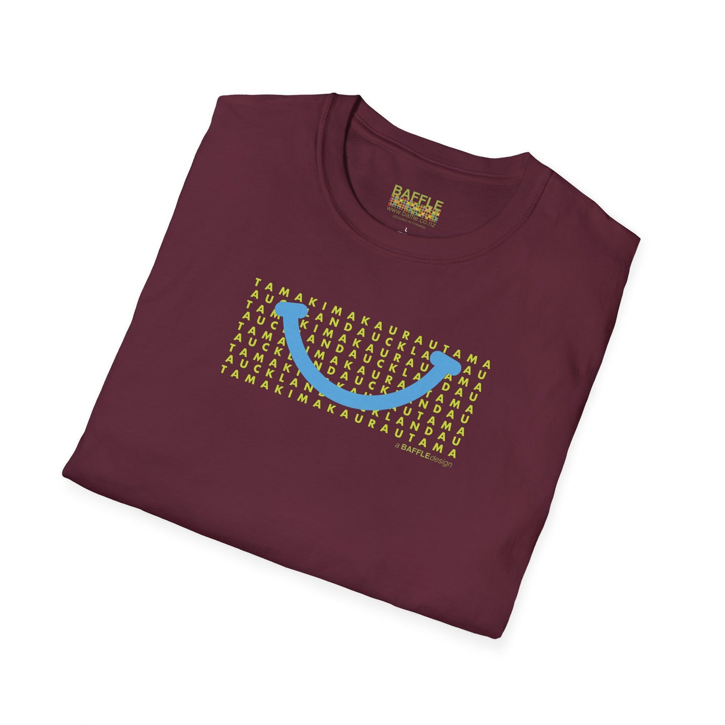 NEW - TAMAKI MAKAURAU / AUCKLAND SMILE LIGHT BLUE - Gildan 64000 Graphic Tee