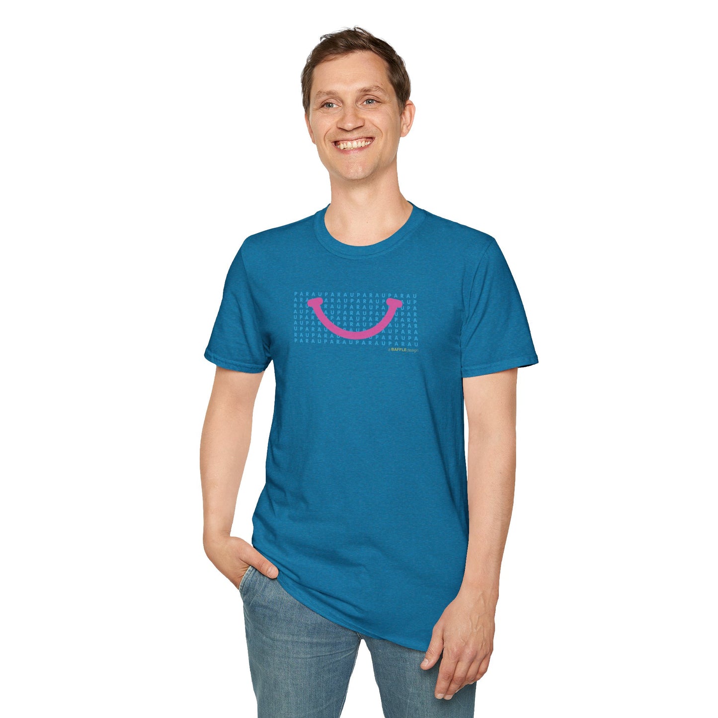NEW - PARAU SMILE PINK - Gildan 64000 Graphic Tee