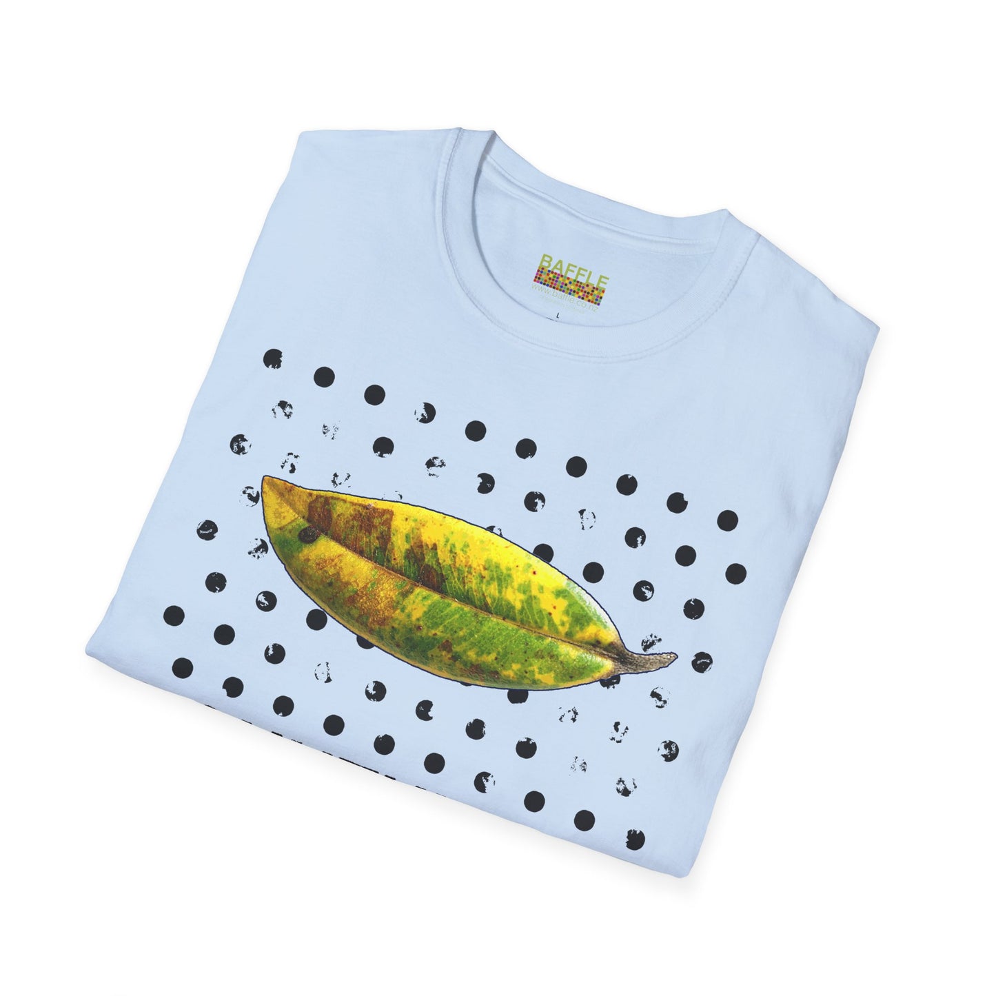 NEW - POHUTUKAWA LARGE LEAF - Gildan 64000 Graphic Tee