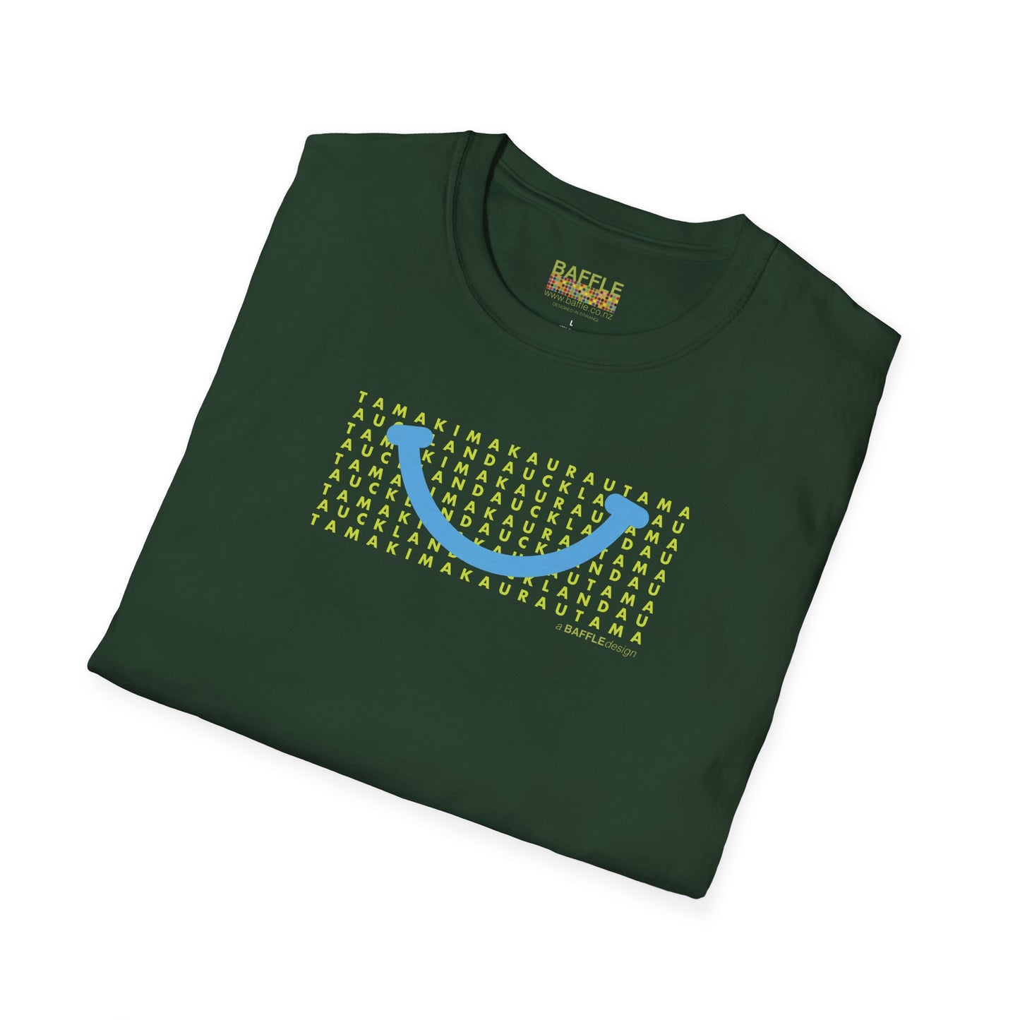 NEW - TAMAKI MAKAURAU / AUCKLAND SMILE LIGHT BLUE - Gildan 64000 Graphic Tee