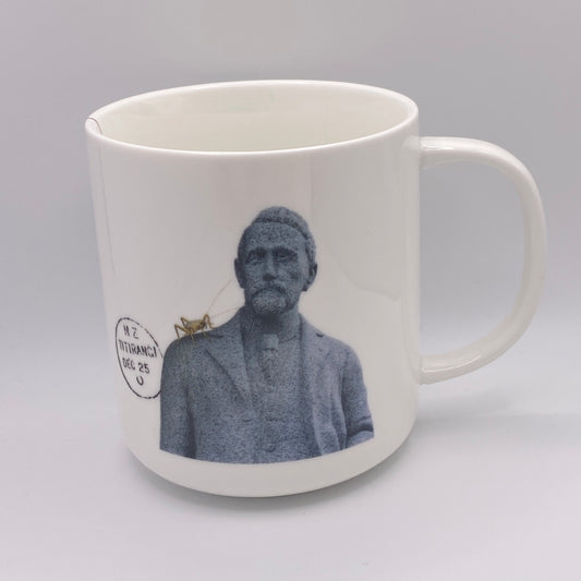 A Shoulder To Stand On. Large 460ml mug. Porcelain